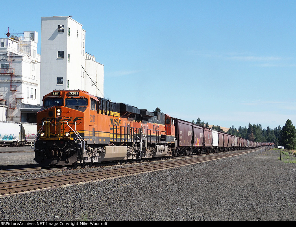 BNSF 3281